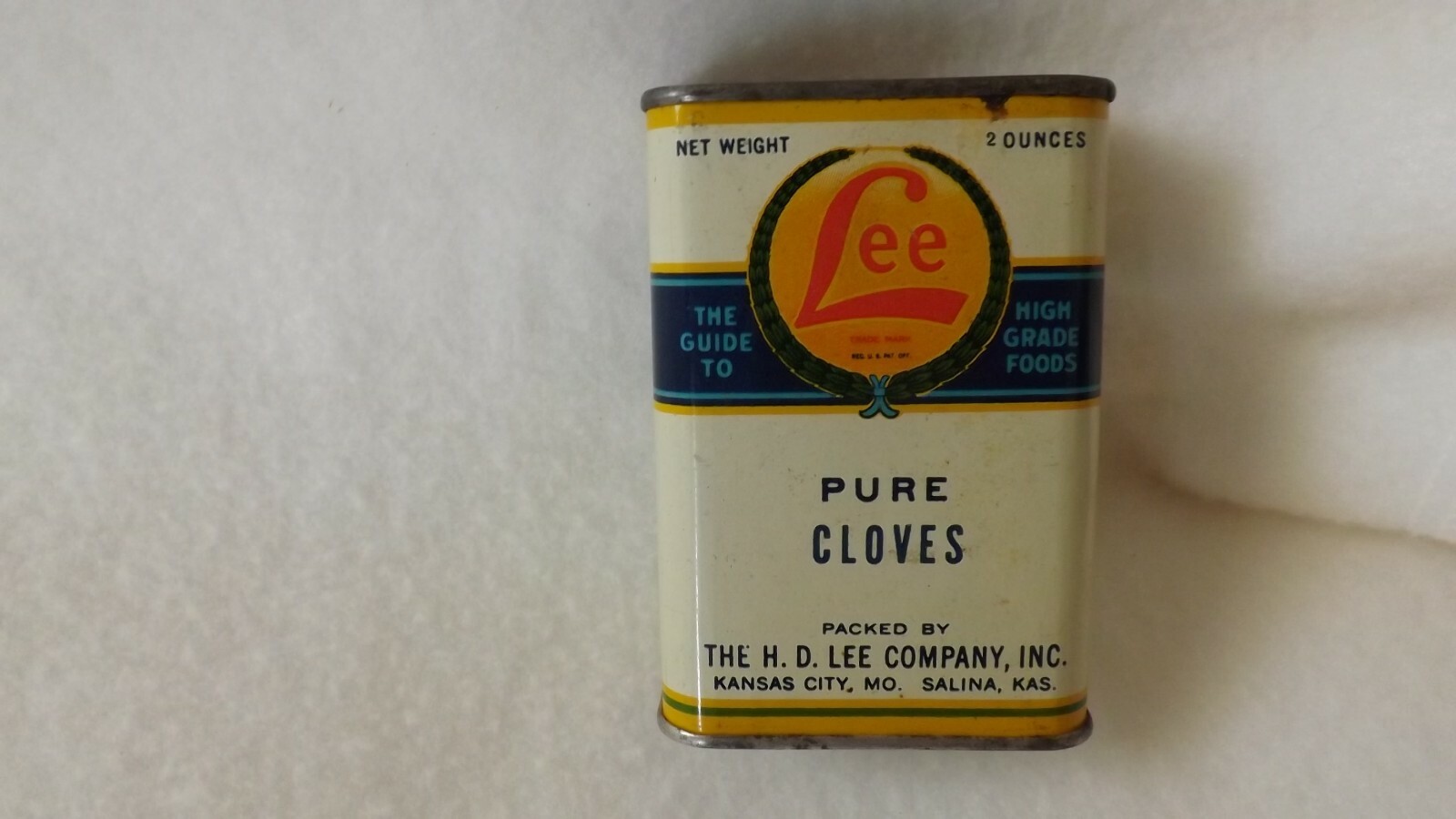 VINTAGE LEE BRAND PURE CLOVES SPICE TIN H D LEE MERCANTILE SALINA KANSAS