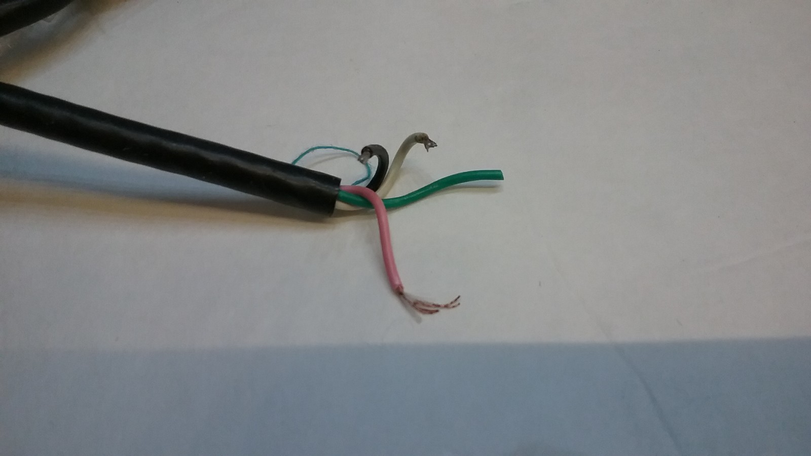 (NEW)  CB MICROPHONE  OLD STOCK DYNAMIC 4-WIRE  (30 DAY GAR)