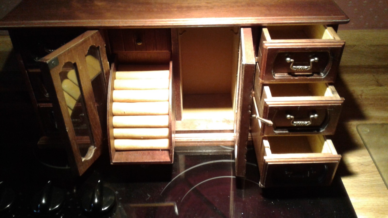 Vintage circa 1950 or 1960 jewelry chest cabinet