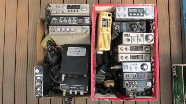 CB Radios AM Also 27Mhz Marine Note Not UHF CB Radios Receivers 