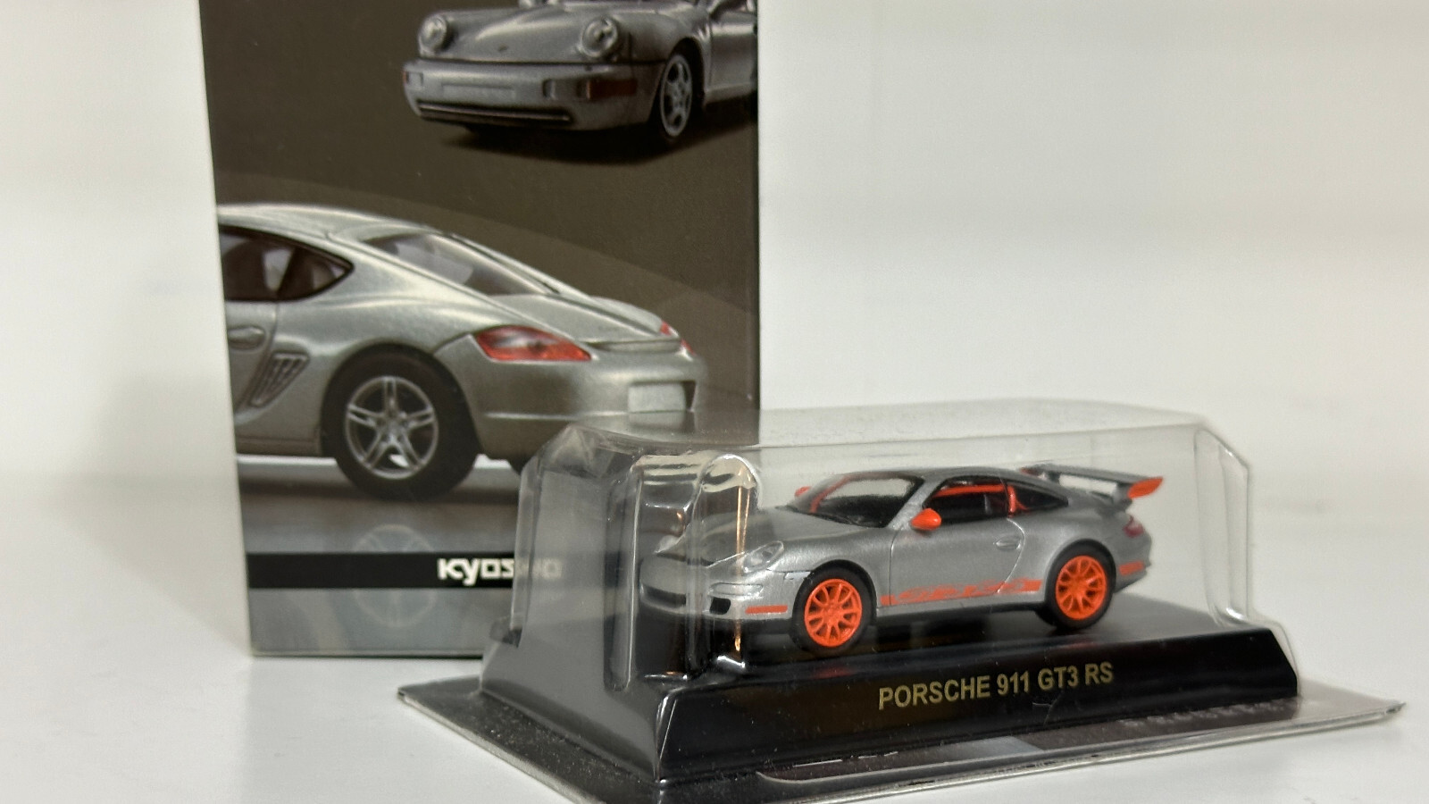 Kyosho 1/64 Porsche Collection Ver 3 Secret Car 911 GT3 RS Kyosho 1/64 Porsche Collection Ver 3 Secret Car 911 GT3 RS