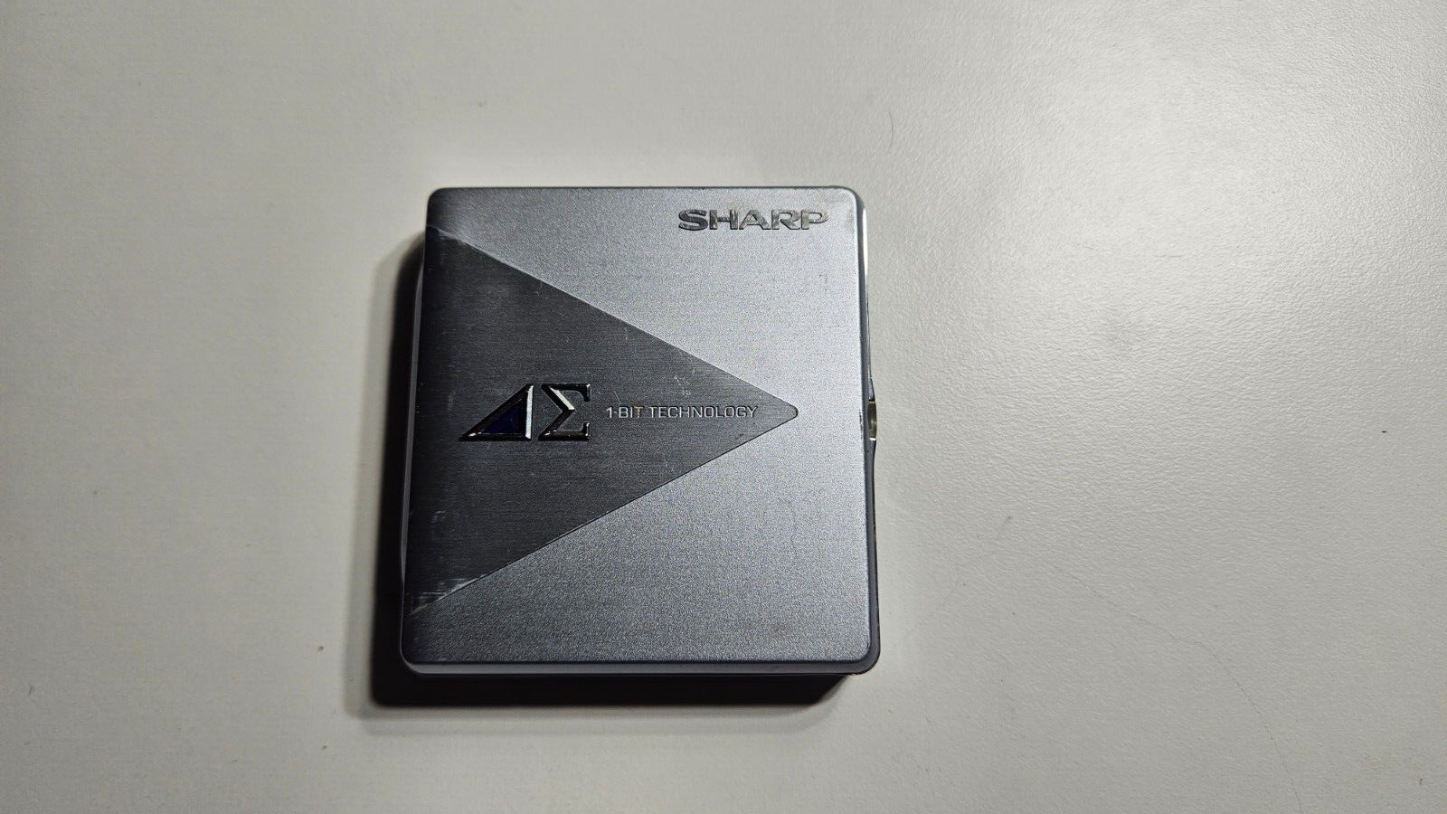 【ジャンク】SHARP MD プレーヤー MD-DS5-P Auvi Amazon | SHARP 1-BIT PORTBLE MD PLAYER 【Auvi MD-DS5