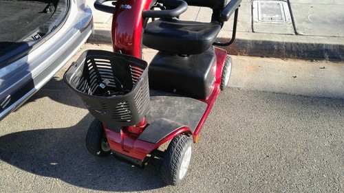 PRIDE MOBILITY VICTORY 10 MOTORIZED SCOOTER