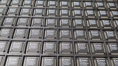 (1 PC) XC9536XL-7VQ64C XILINX Complex Programmable Logic Devices 3.3V 36-mc CPLD