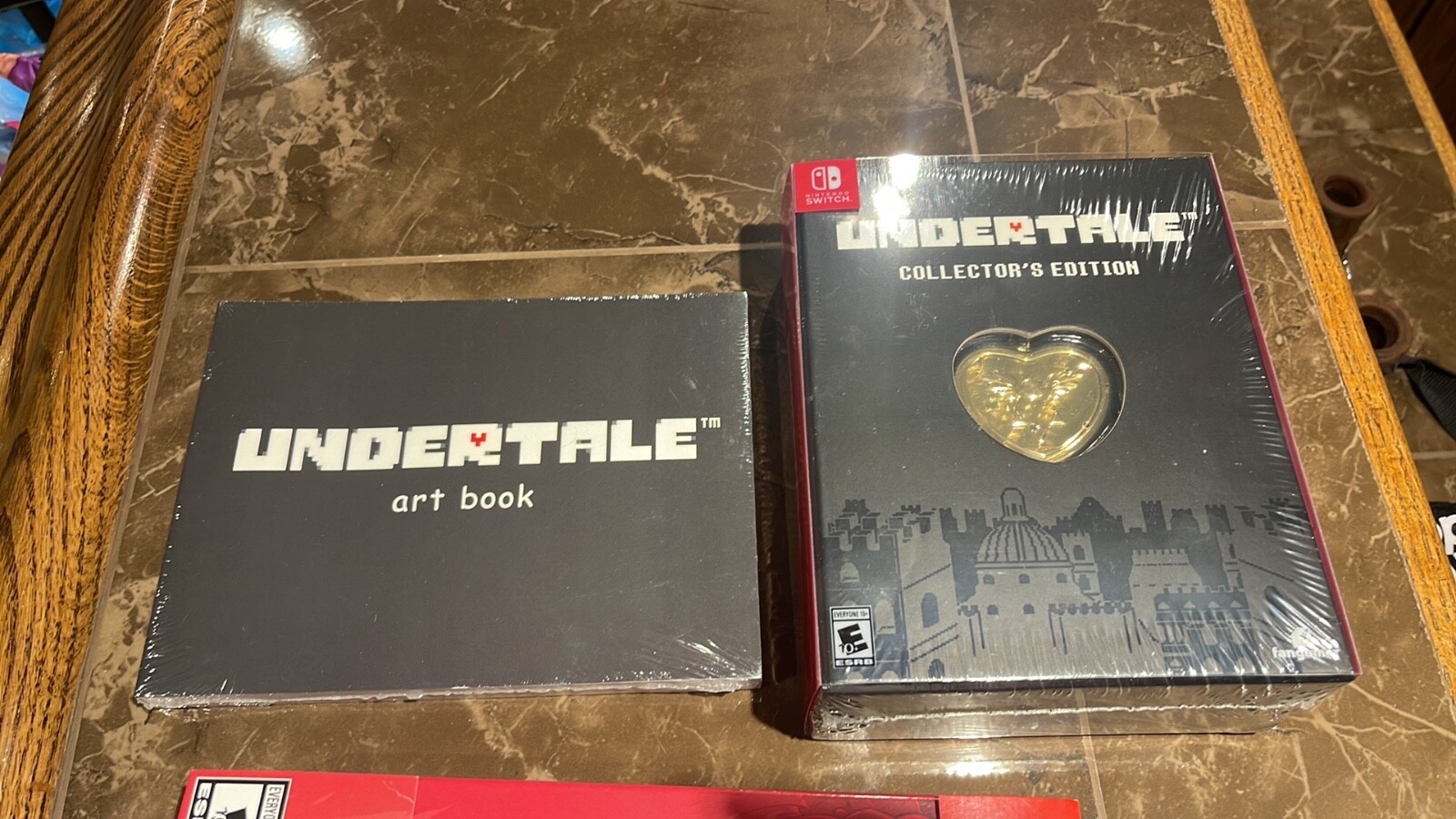 Undertale Collectors Edition w/Art Book Nintendo Switch Undertale Collectors Edition w/Art Book Nintendo Switch