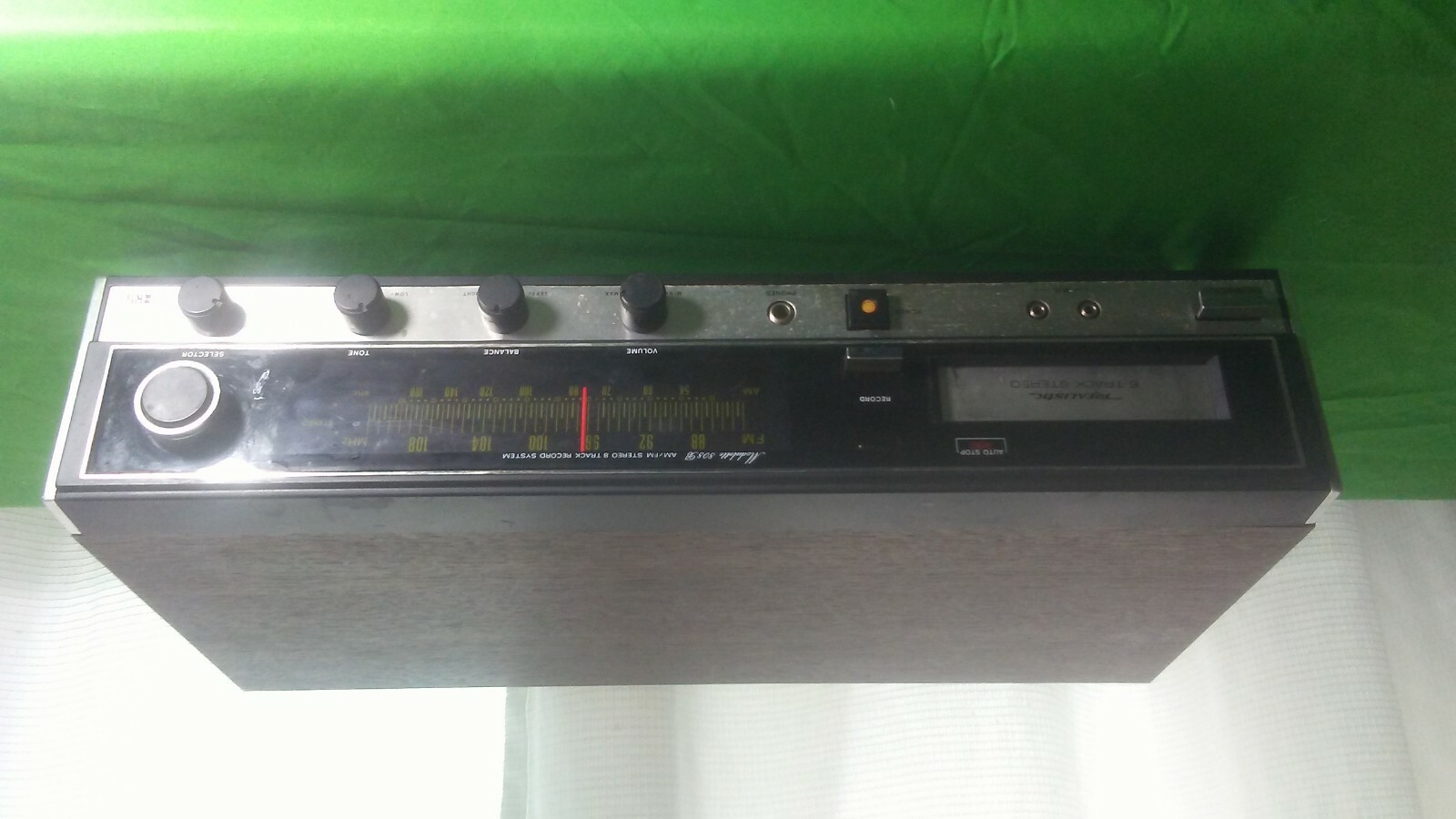 Vintage Realistic Stereo Modulette 808 Track Player Radio Stereo Model 14-945B