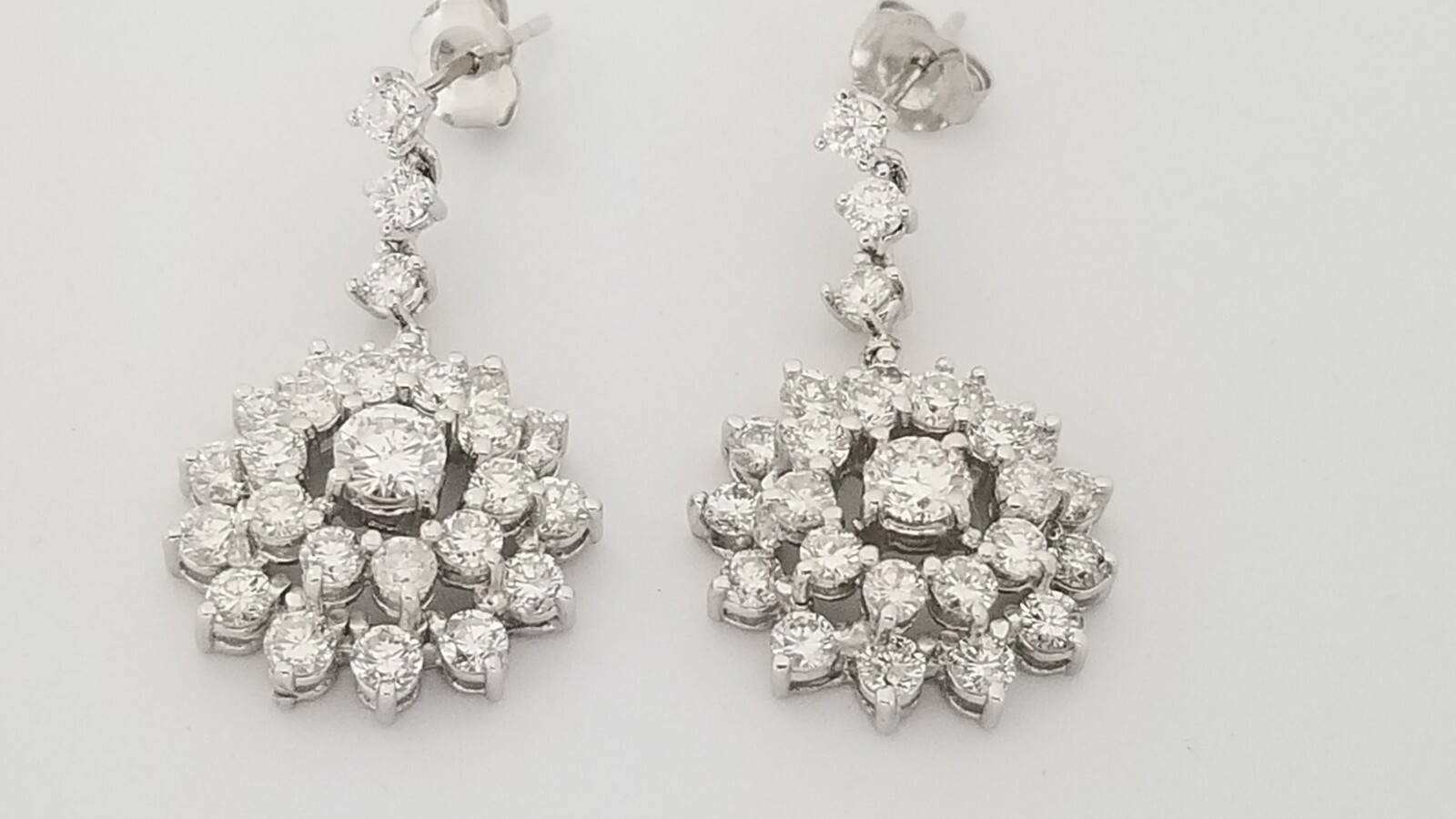 Pre-owned Teachers Jewelry 14k White Gold Diamond Cluster Hanging Earring 4.50 Carat G-h Color Vs2 Clearity