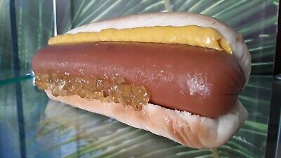 REALISTIC FAKE FOOD POP ART LIFE SIZE : HOT DOG -COLLECTABLE