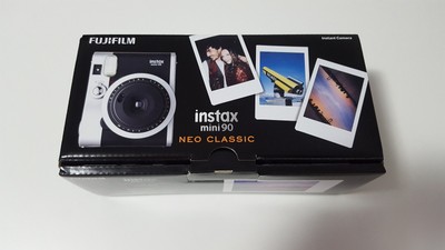 Fujifilm Instax mini 90 NEO CLASSIC - Neu