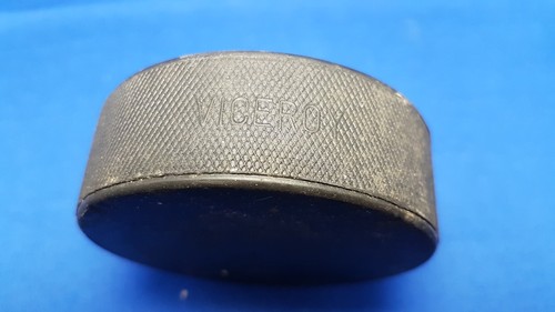 VINTAGE WASHINGTON CAPITALS 1980s NHL Hockey Puck VICEROY