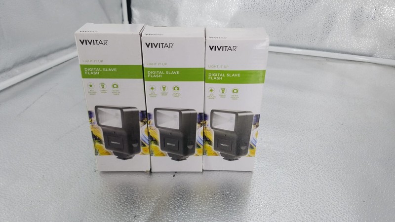 LOT of 3 VivitarV319AF Digital Concepts Slave Flash w Bracket