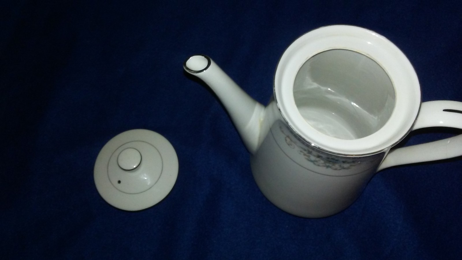 Wade DIANE Coffee Pot or Teapot with Lid Porcelain Fine China Japan