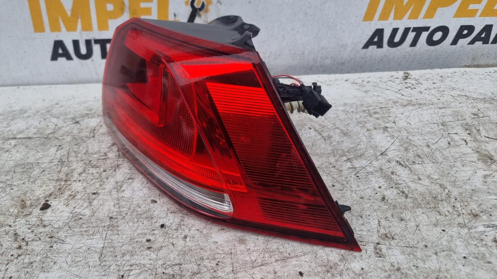 2014 Volkswagen Golf GEN 7 11/2012-03/2017 RIGHT TAILLIGHT NON-LED TYPE HATCH image 2