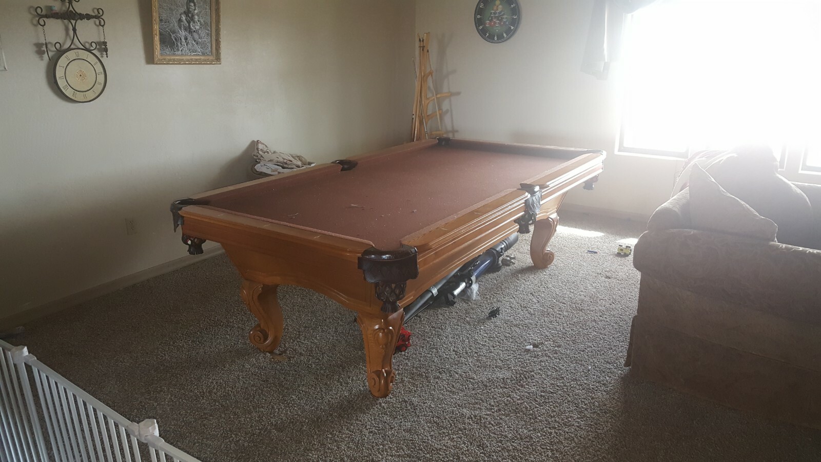 9 Ft Oak Pool Table and Accessories Leather Pockets 3 Piece Slate Billiards