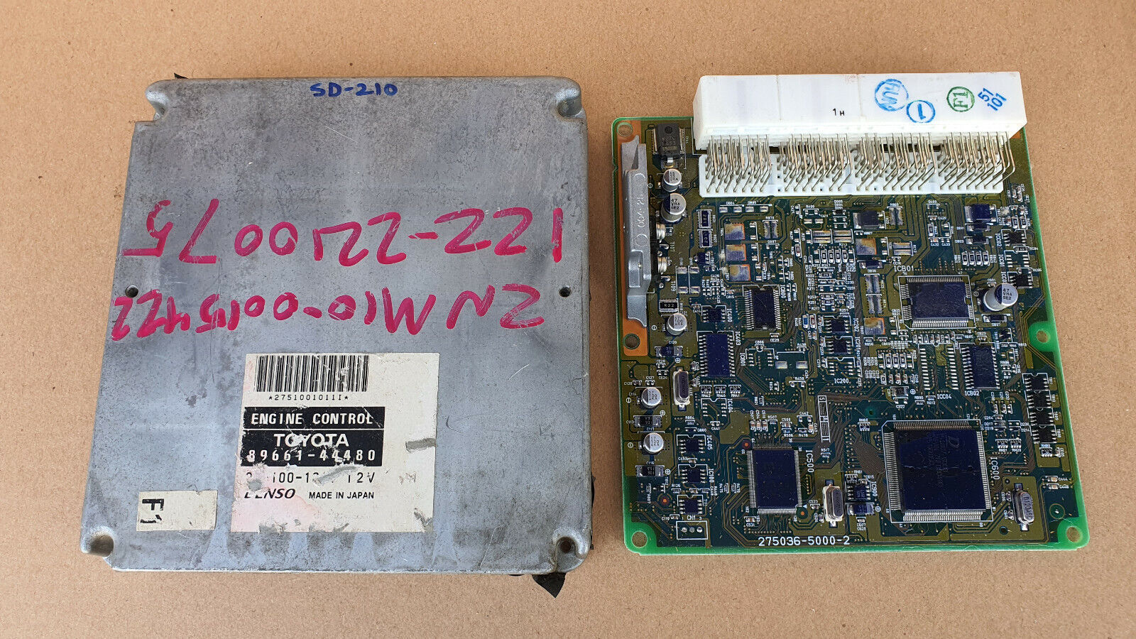toyota isis ZNM10G 89661-44480 Engine control unit oem jdm toyota isis ZNM10G 89661-44480 Engine control unit oem jdm