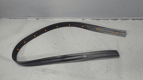 Toyota Highlander 2014-2019 Front Driver Door Rocker Lower Weatherstrip Seal OE