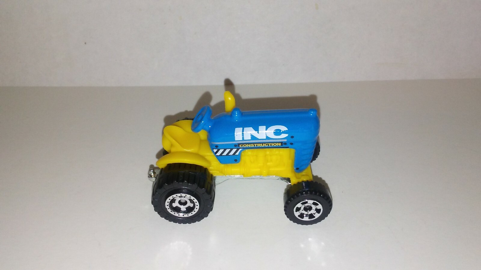 MATCHBOX - 1/64 - CONSTRUCTION - CROP MASTER TRACKER - DIORAMA-DIECAST CAR