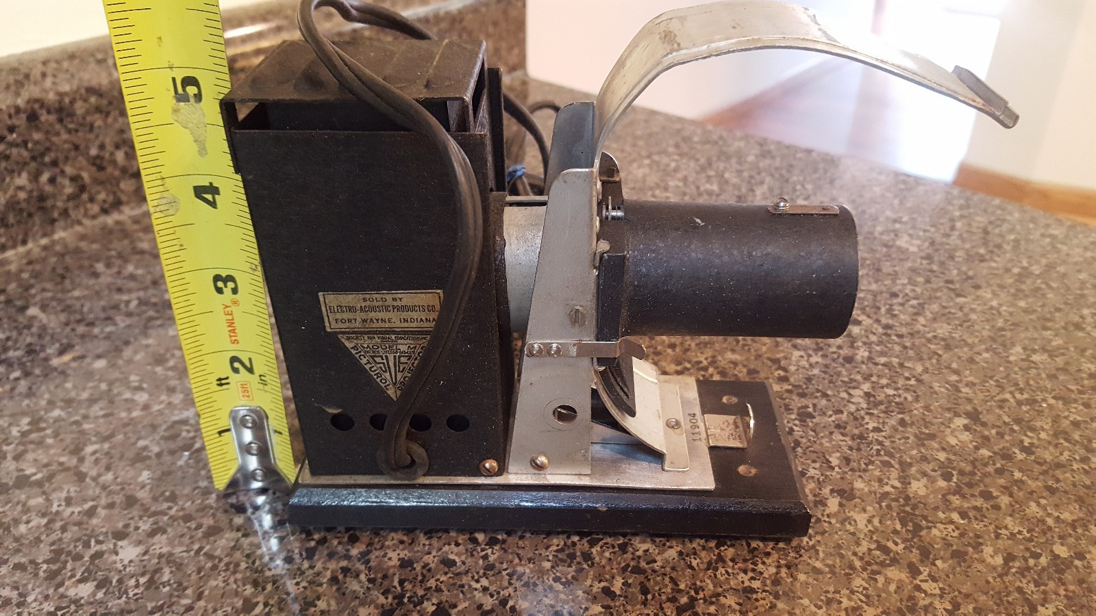 VINTAGE SVE PROJECTOR MODEL M  FOR PARTS W CASE STEAMPUNK