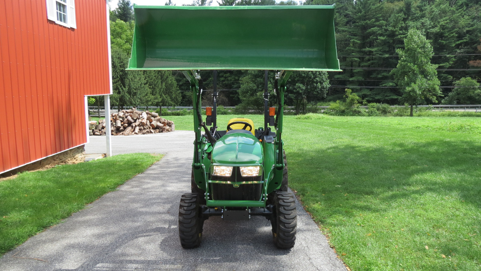 2018 JOHN DEERE 3025E 4X4 COMPACT TRACTOR W/ LOADER ONLY 19 HRS FACTORY WARRANTY