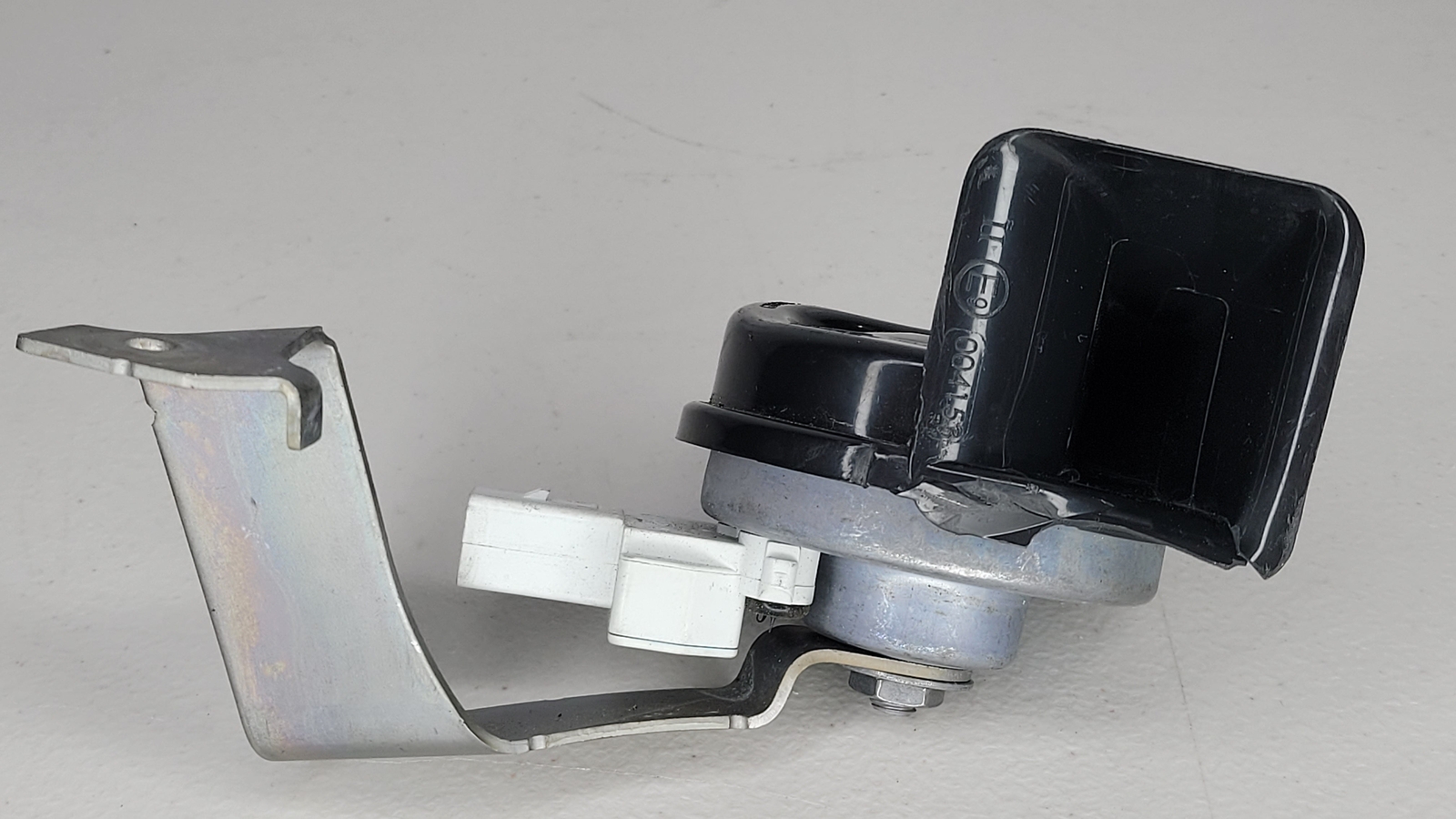 0 Bmw 3 SERIES G80 Treble Fanfare Horn 8081756 image 2