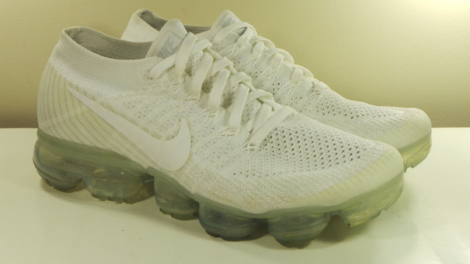 NIKE 2017 AIR VAPORMAX FLYKNIT 849557 100 TRIPLE WHITE 7.5 NIKE 2017 AIR VAPORMAX FLYKNIT 849557 100 TRIPLE WHITE 7.5
