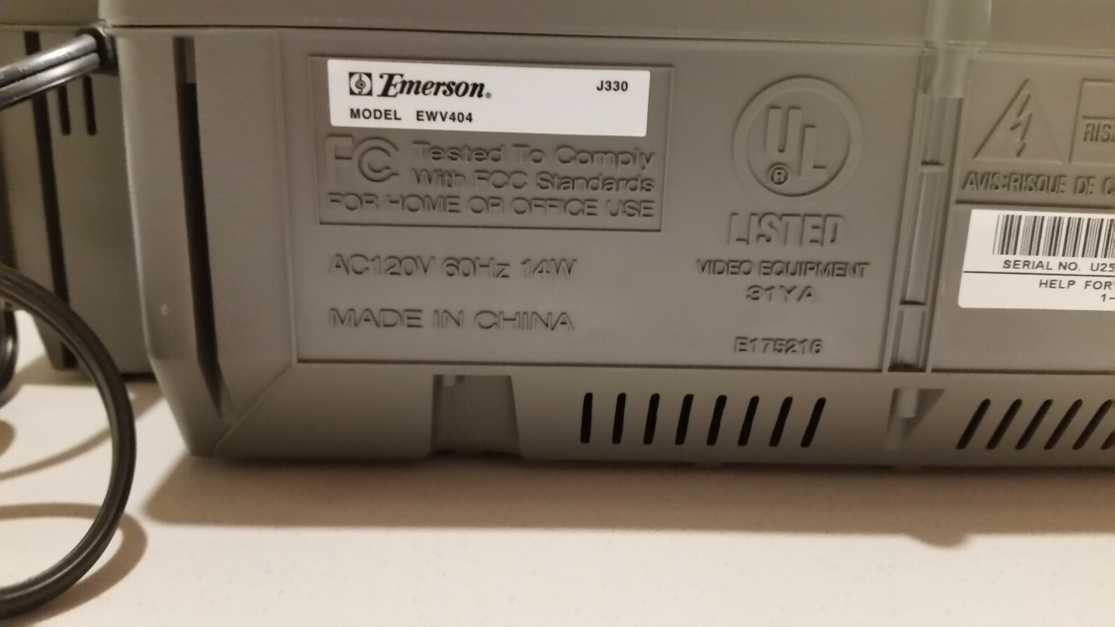 Emerson EWV404 VHS VCR 4 Head Player Video Cassette Recorder Tested No Remote