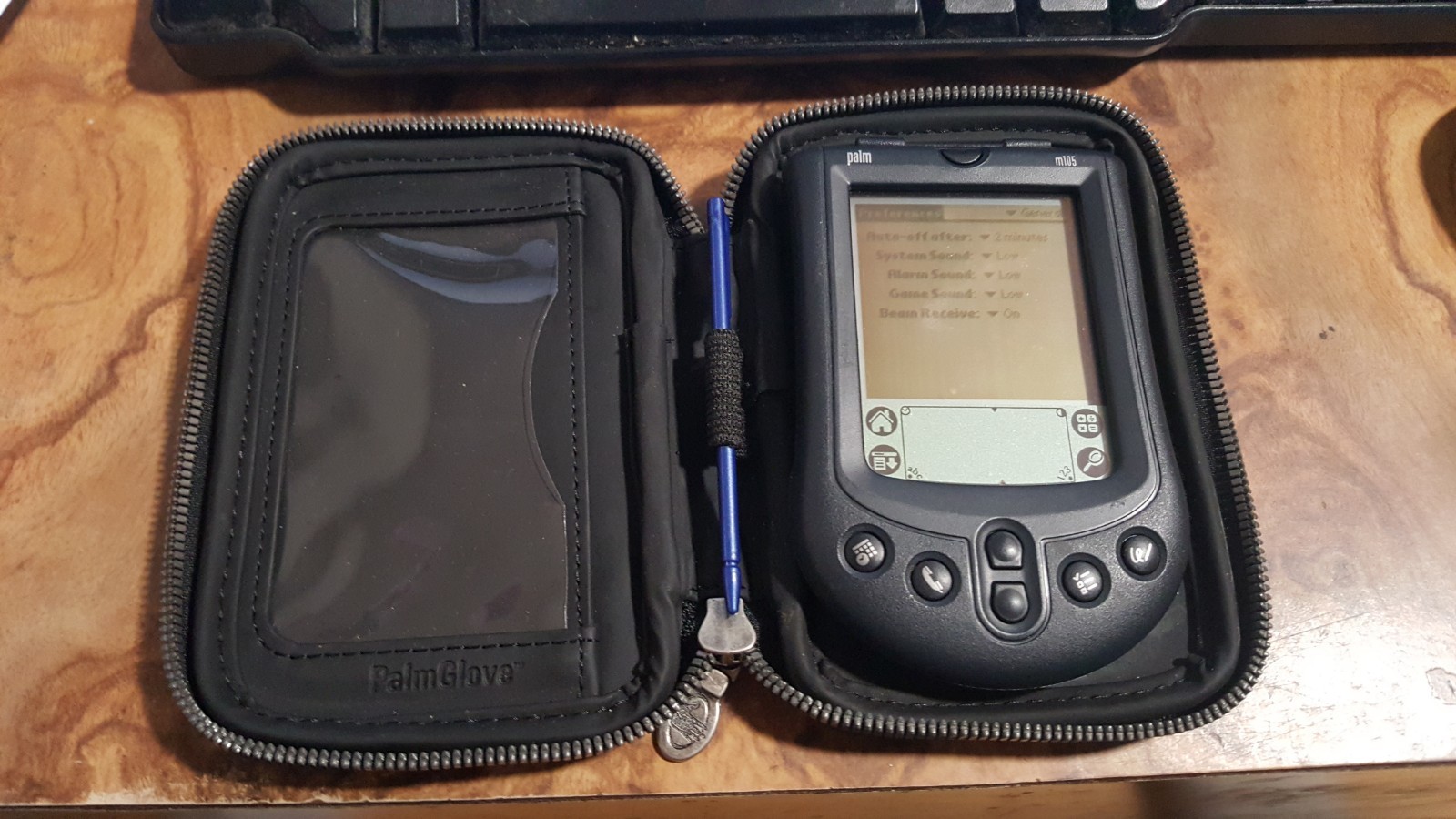 Palm M105 Handheld With Stylus and Leather Case TESTED