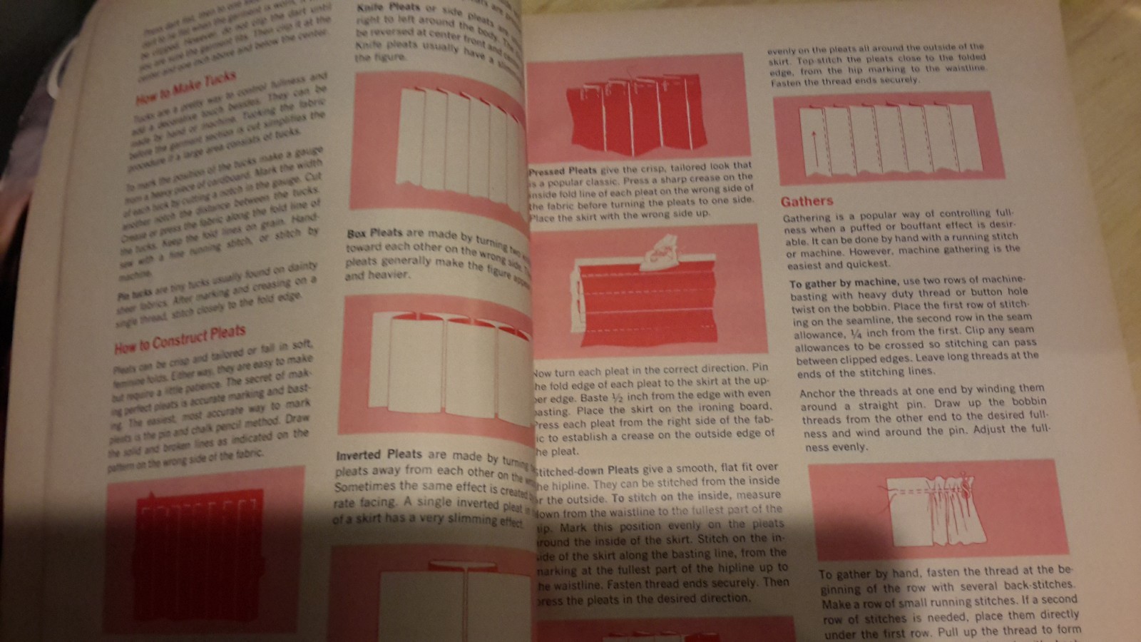 McCall's Step-By-Step sewing book  vintage Guide 160 pages Good Shape FreShp