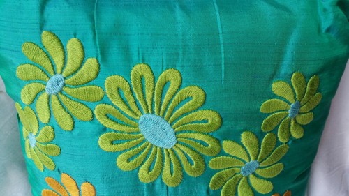 VINTAGE PILLOW RETRO COLLECTABLE ORANGE GREEN TEAL UNIQUE FUN FIND