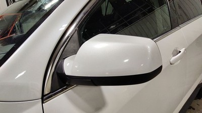 2016-2017 Chevrolet Equinox LH Driver Power Door Mirror w/Blind Spot White-G1W
