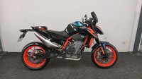 KTM 890 DUKE R ** 12 MONTH MOT - COLOUR DISPLAY - SEAT COWL ** 