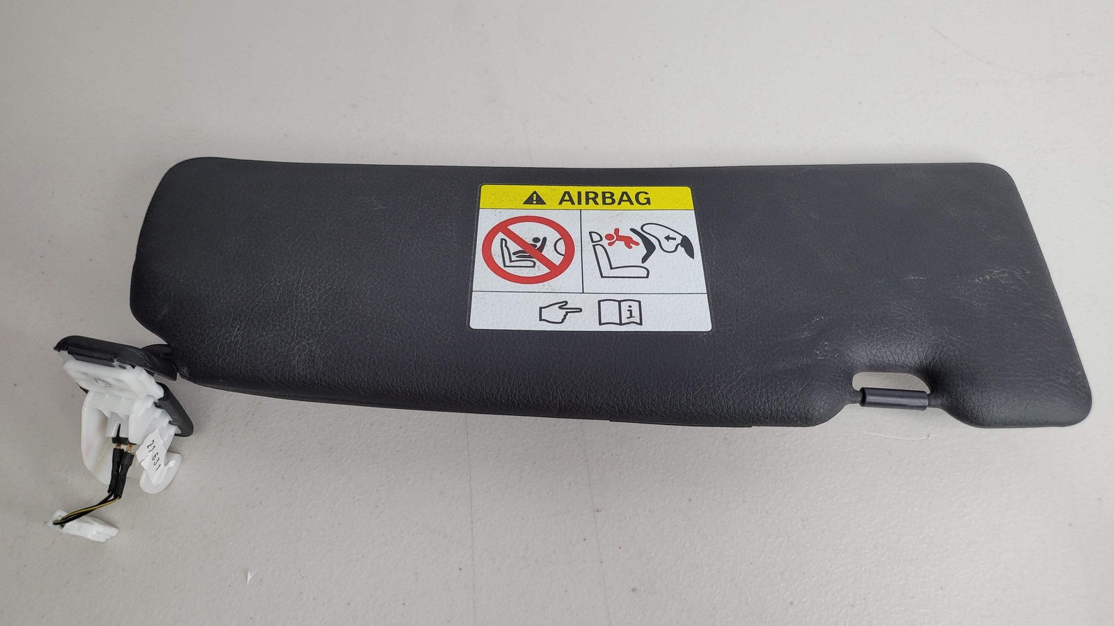 0 Bmw G80 M3 Sun Visor Left 8057937-07 image 2