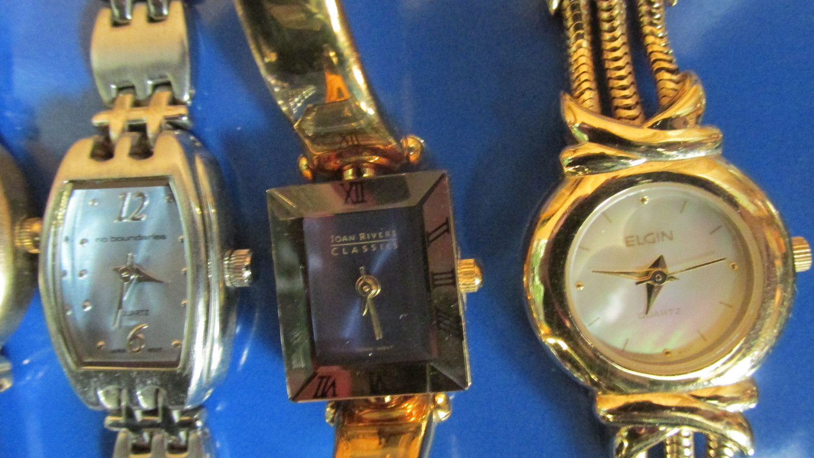 Lot of 10 women's watches in brands like Seiko, Joan Rivers, Elgin, Carriage etc