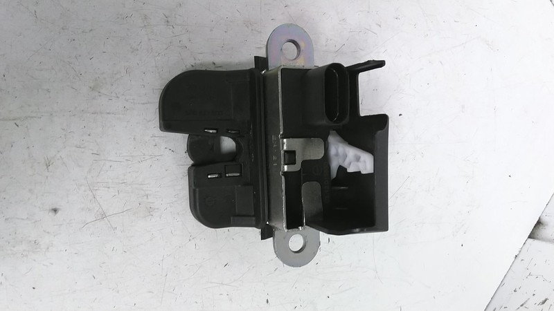 Serrure Coffre Polo 2009 6r0827505a/6r0827505b/6r0827505c/6r0827505d/6r0827