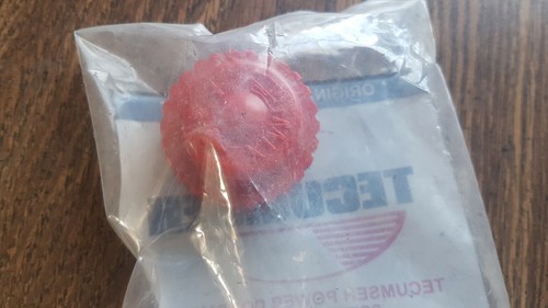 Tecumseh gas cap 410238 nos oem