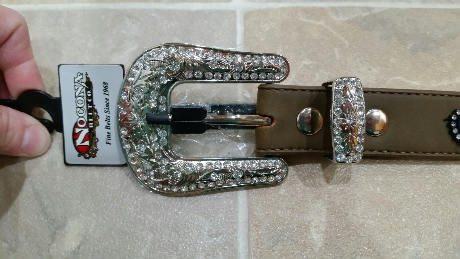 NWT Nocona Western Girls Kids Belt Size 20 Colored Heart Concho Brown N4426844