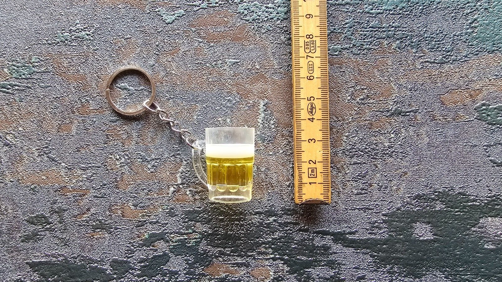 1x Miniatur Bierkrug Schlüsselanhänger – 34x24mm, Ideal für Paare NEU