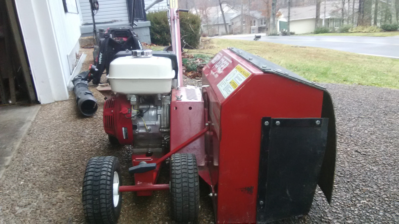 Brown F-991H Commercial Bed edger