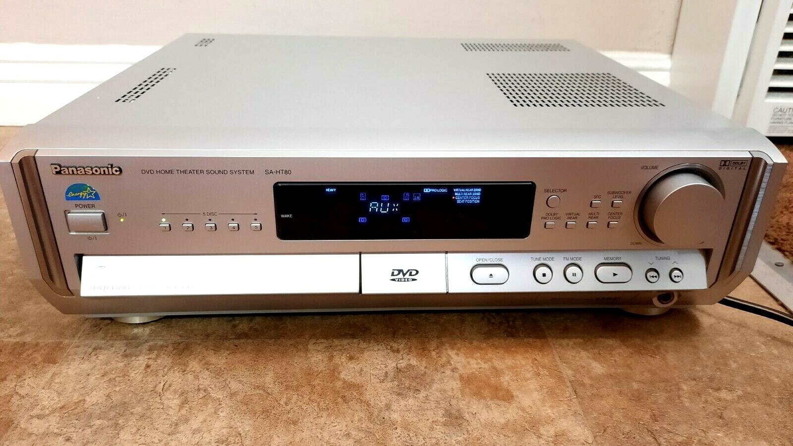 Panasonic 5.1 Theater SA-HT80 Surround 5 Disc DVD Changer