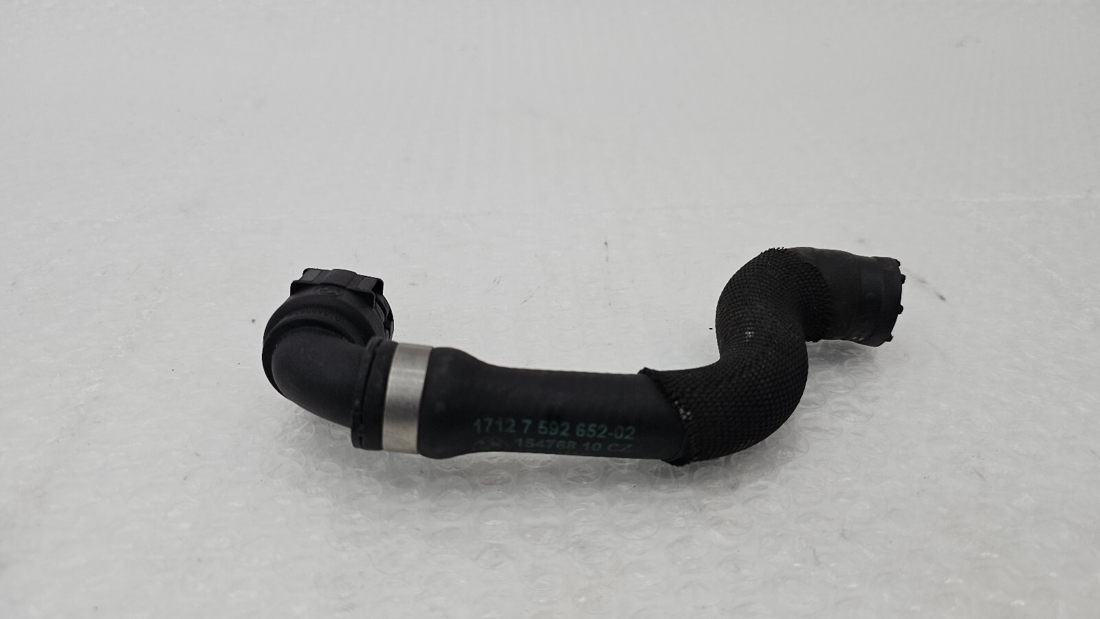 2011-2016 BMW F10 550Xi 4.4L V8 N63 Water Coolant Hose Pipe 1712 7592652-02 OEM