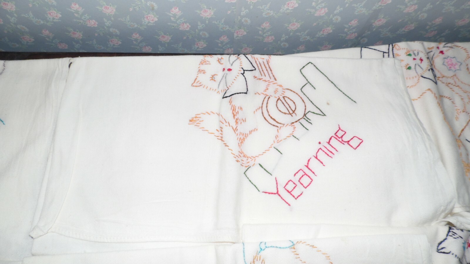 VINTAGE 50'S EMBROIDERED CATS TEA TOWELS LOVE WEDDING PROPOSAL GIRL BOY 7 PC SET