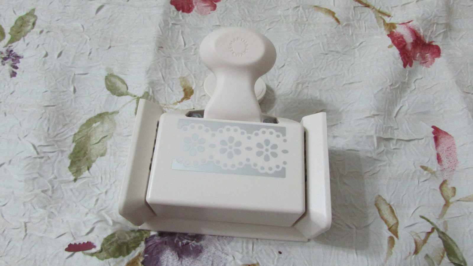 Martha Stewart Crafts DAISY CHAIN Edger Punch Paper Cardmaking EXC