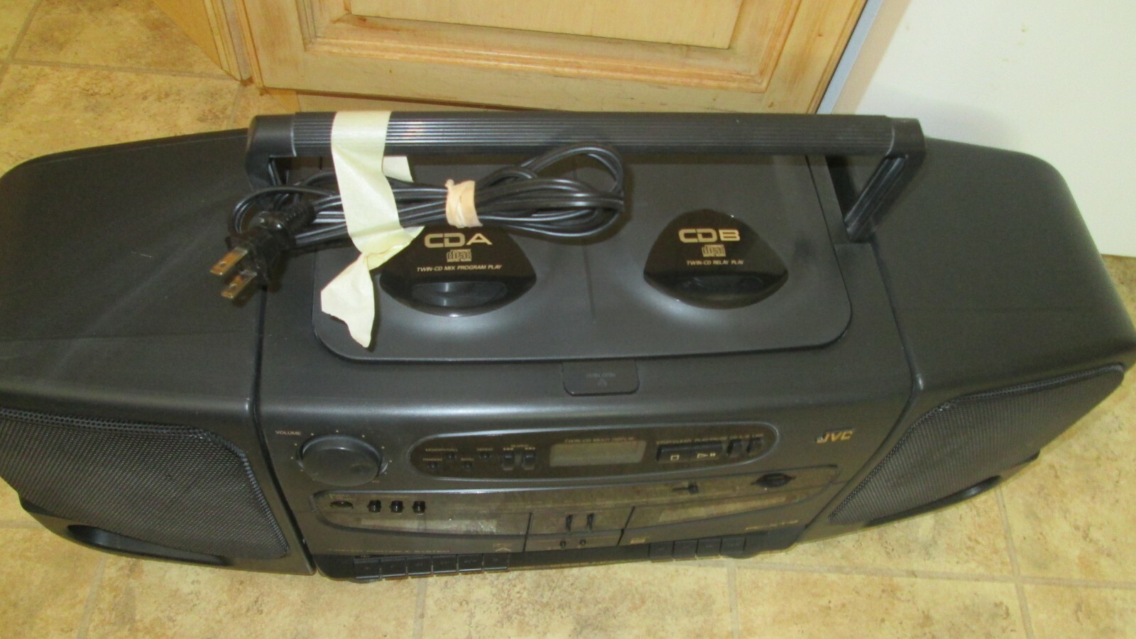 JVC Twin CD Dual Cassette PC-XT3 Boombox Portable Super Bass