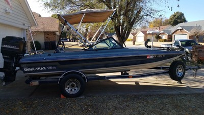 1985 Ebbtide Dyna-Trak 176 SS Boat