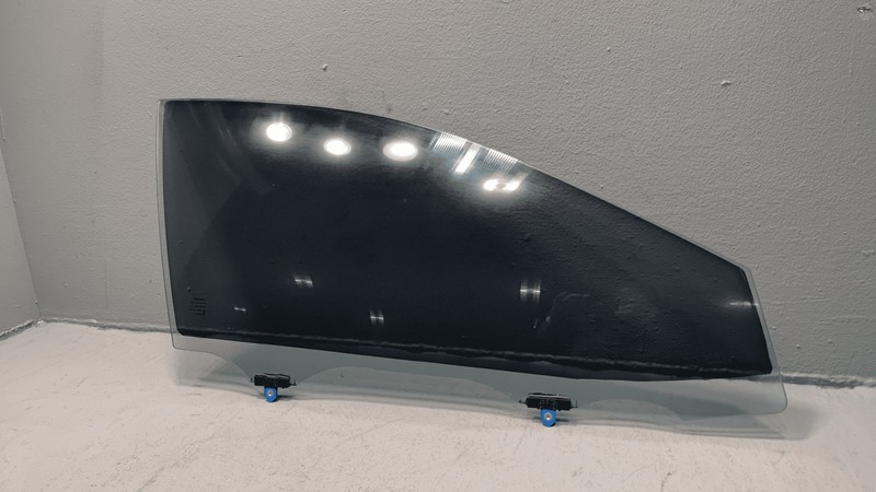 Used 2018-2025 Toyota Camry Front Right Passenger Side Door Window Glass OEM