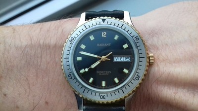 Radiant DIVER V-143-K635 DOUBLE CALENDAR VINTAGE COLLECTION NOS JAPAN WATCH UHR