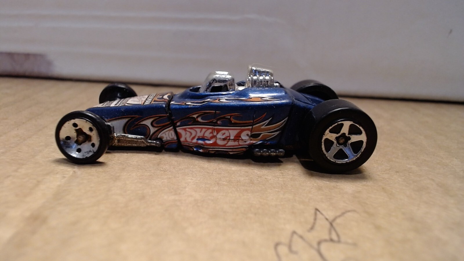 Hot Wheels　2002 TOKARO'S Plymouth Road Hot Wheels 2002 Super Treasure Hunt '71 Plymouth GTX 2 of 12