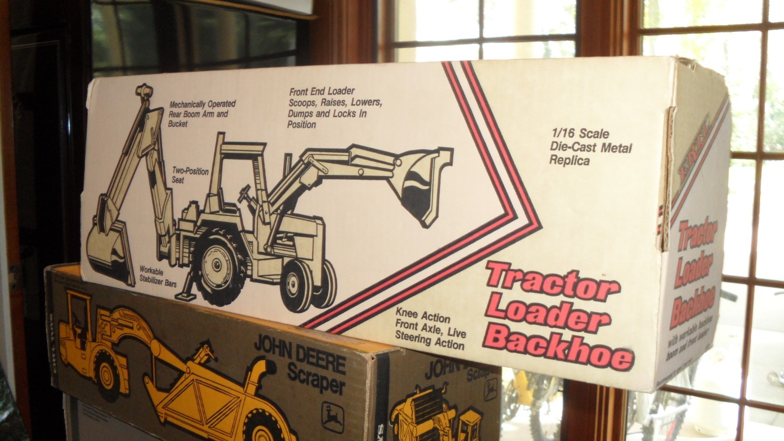 Ertl 1/16 International Tractor Loader-Backhoe New in Box RARE