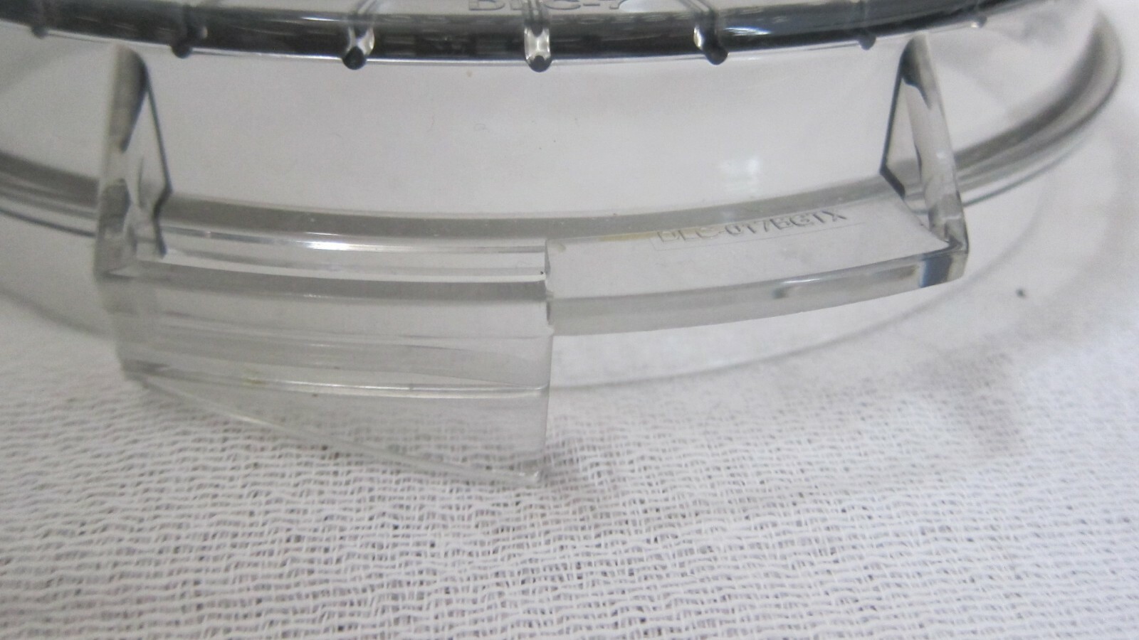 Cuisinart  DLC-7 (14-cup) DLC-017BGTX - CLEAR WORK BOWL LID WITH WIDE FEED TUBE