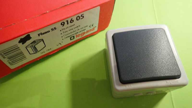 Legrand 91605 Ou 916 05 - Interrupteur Va Et Vient Plexo 55 Avec Boitier Saillie